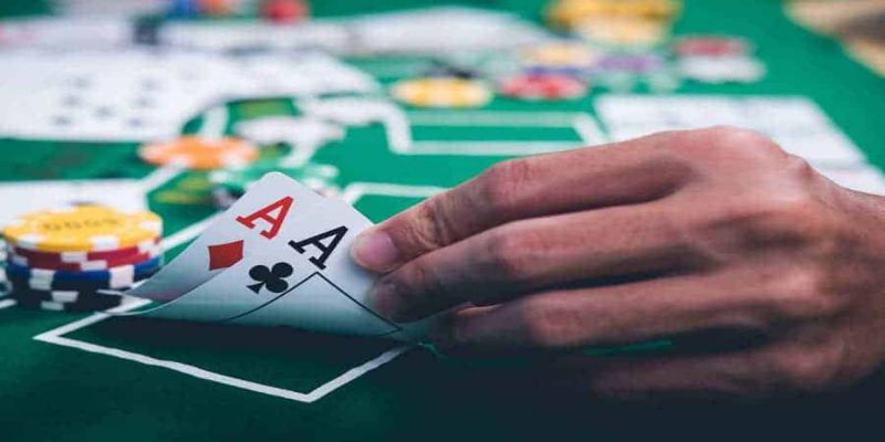 Hiểu khái niệm về game bài poker online